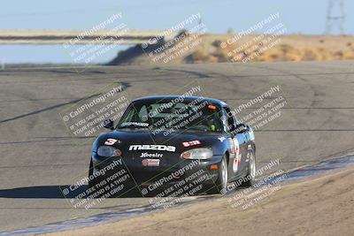 media/Oct-15-2023-CalClub SCCA (Sun) [[64237f672e]]/Group 4/Qualifying/